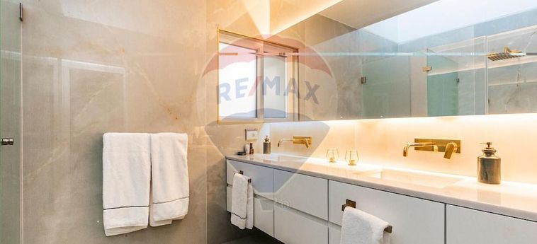 Hotel Modern 4-Bed Villa 4K Beach 30K Lisbon Corroios: Foto 
