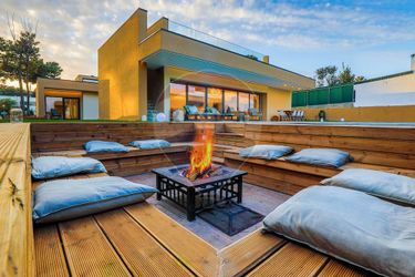Hotel Modern 4-Bed Villa 4K Beach 30K Lisbon Corroios: Photo 