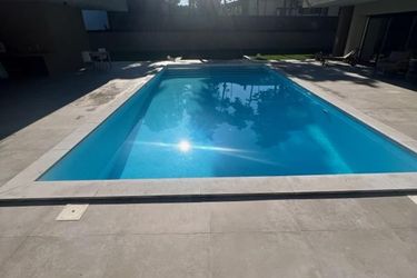 Hotel Modern 4-Bed Villa 4K Beach 30K Lisbon Corroios: Photo 