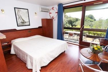 Hotel Residence Castell'verde:  CORSICA