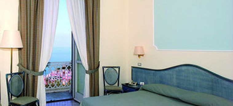 Hotel Mediterraneo:  COSTA DE SORRENTO