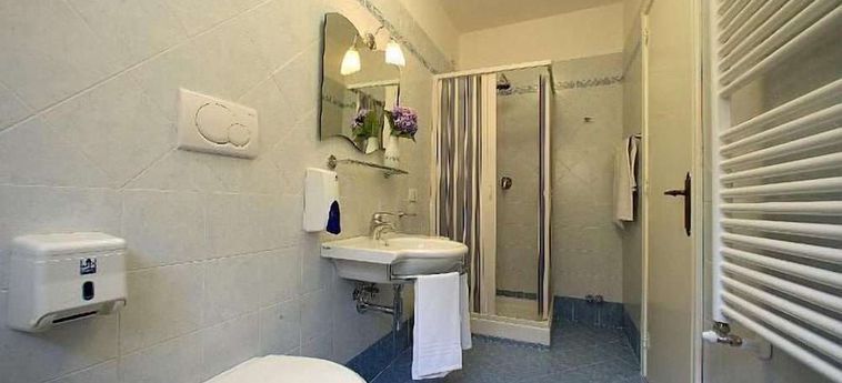 Hotel Villa Lubrense Costa De Sorrento: Foto 