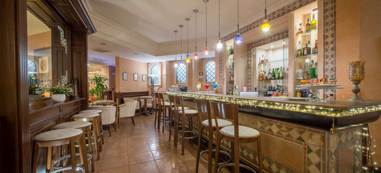 Hotel Michelangelo:  COTE DE SORRENTE