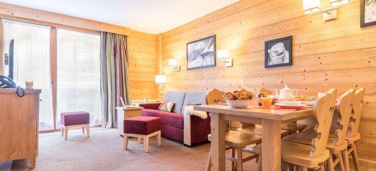Hotel Résidence Pierre &Amp; Vacances Premium Les Chalets Du Forum Courchevel: Foto 