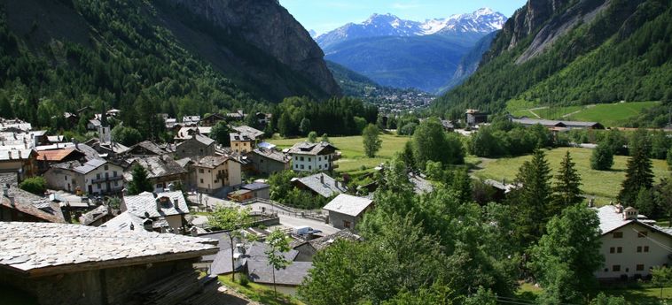 Hotel Les Jumeaux Courmayeur:  COURMAYEUR - AOSTA - Valle d'Aosta