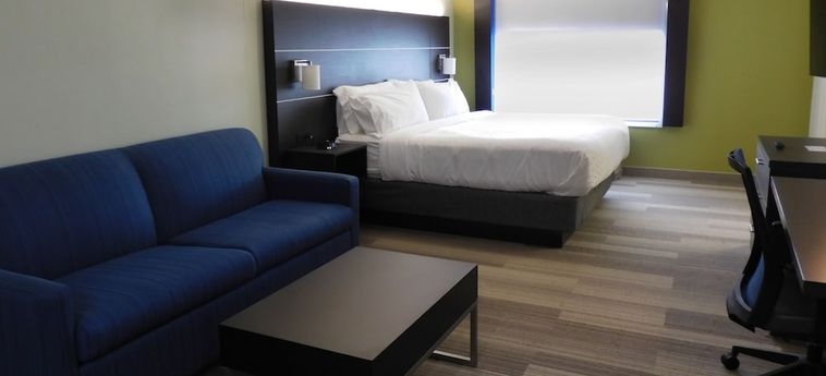 Hotel Holiday Inn Express Coventry S - West Warwick Area:  COVENTRY (RI)