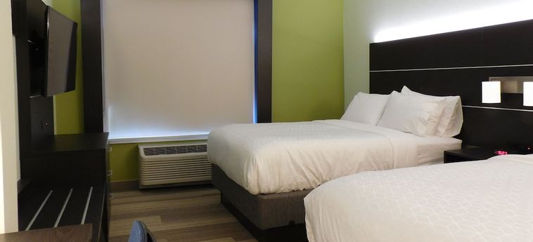 Hotel Holiday Inn Express Coventry S - West Warwick Area:  COVENTRY (RI)