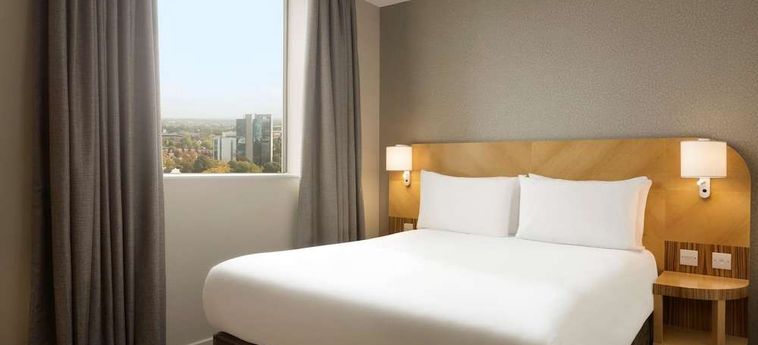 Ramada Hotel &Amp; Suites By Wyndham Coventry Coventry : Photo 