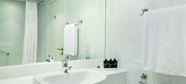 Ramada Hotel &Amp; Suites By Wyndham Coventry Coventry: Foto 