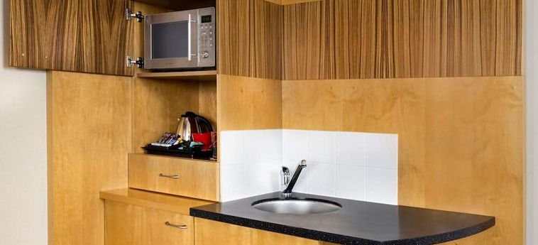 Ramada Hotel &Amp; Suites By Wyndham Coventry Coventry: Foto 