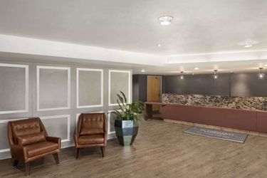 Ramada Hotel &Amp; Suites By Wyndham Coventry Coventry: Photo 