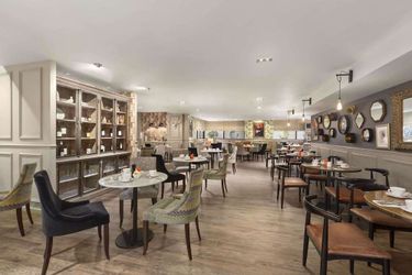 Ramada Hotel &Amp; Suites By Wyndham Coventry Coventry: Photo 
