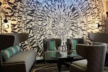 Ramada Hotel &Amp; Suites By Wyndham Coventry Coventry: Photo 