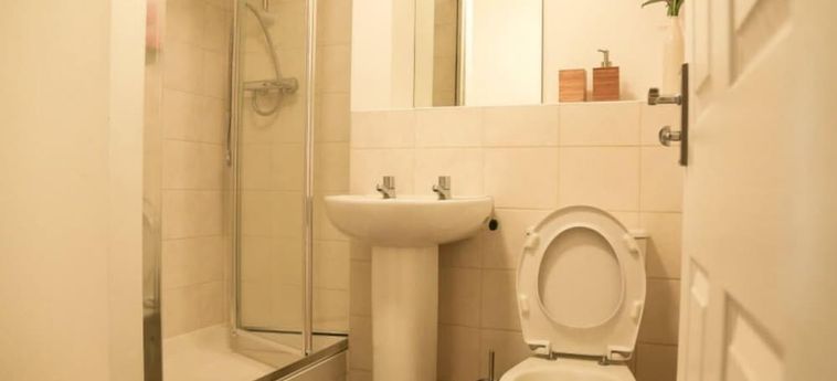 Warwick Home Lisca House Coventry: Photo 