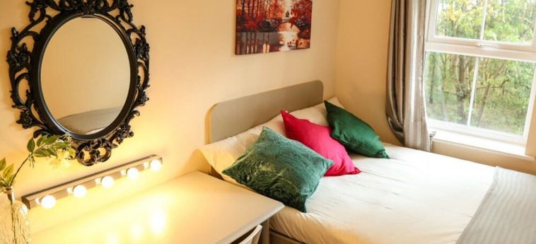 Warwick Home Lisca House Coventry: Photo 