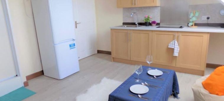 Warwick Home Lisca House Coventry: Photo 