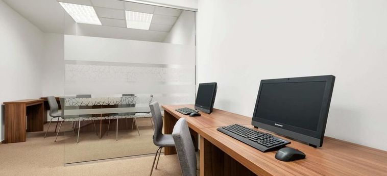 Hotel Ramada Plaza By Wyndham Craiova Craiova: Foto 