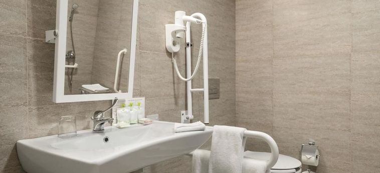 Hotel Ramada Plaza By Wyndham Craiova Craiova: Foto 