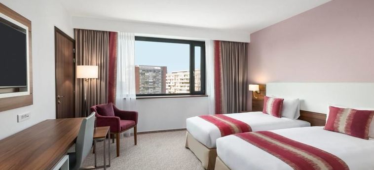 Hotel Ramada Plaza By Wyndham Craiova Craiova: Foto 