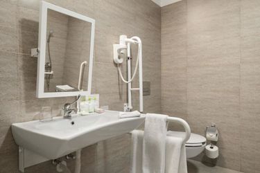 Hotel Ramada Plaza By Wyndham Craiova Craiova: Photo 