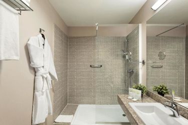 Hotel Ramada Plaza By Wyndham Craiova Craiova: Photo 