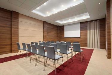 Hotel Ramada Plaza By Wyndham Craiova Craiova: Photo 