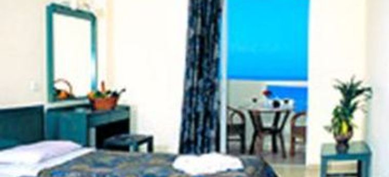 Hotel Evelyn Beach:  CRETA
