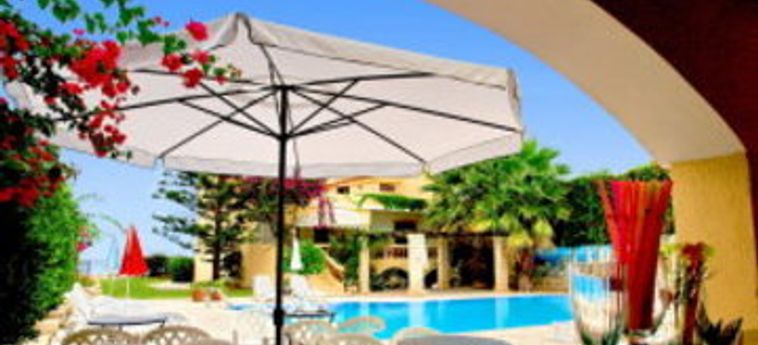 Petra Beach Hotel & Apartments:  CRETA