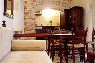 Hotel Samonas, Traditional Villas:  CRETE