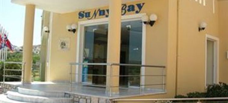 Sunny Bay Hotel:  CRÈTE