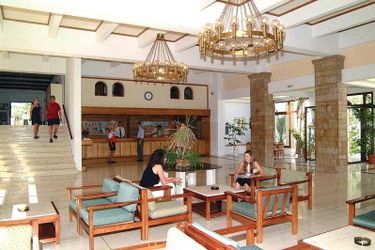 Hotel King Minos Palace:  CRETE