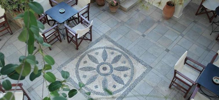 Hotel Villa Kynthia:  CRÈTE
