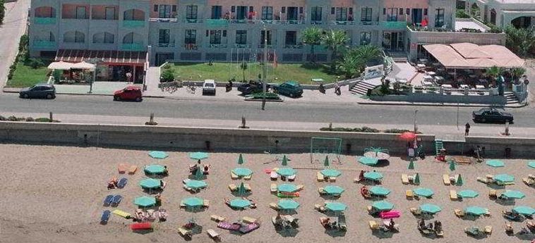 Beach Hotel Flisvos:  CRÈTE