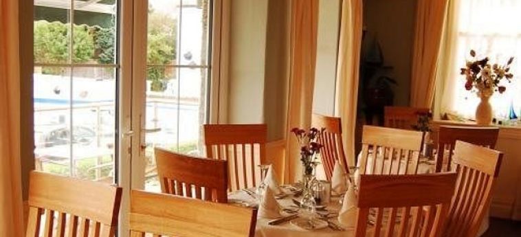 Hotel The Moelwyn Restaurant With Rooms:  CRICCIETH