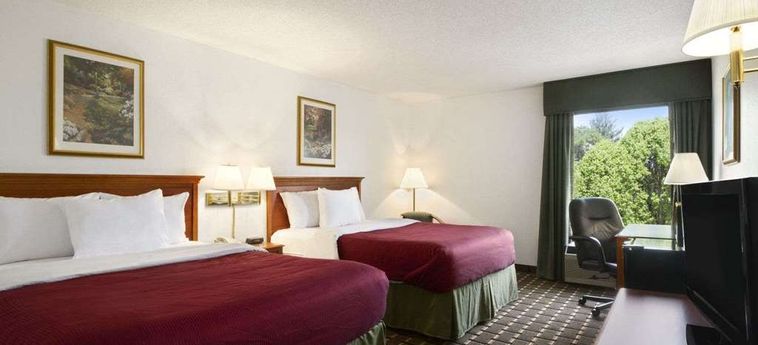 Hotel Baymont By Wyndham Crossville:  CROSSVILLE (TN)