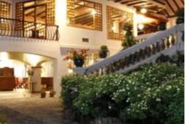Hotel Hacienda Uzhupud:  CUENCA