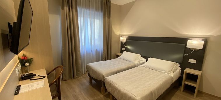 Hotel Victoria Cuneo Cuneo: Foto 