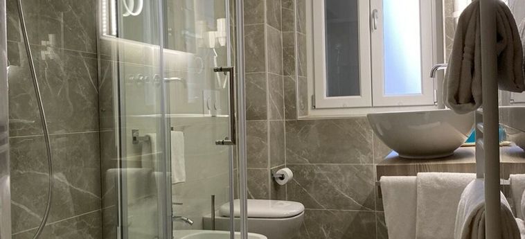 Hotel Victoria Cuneo Cuneo: Foto 