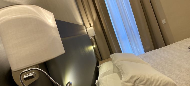Hotel Victoria Cuneo Cuneo: Foto 