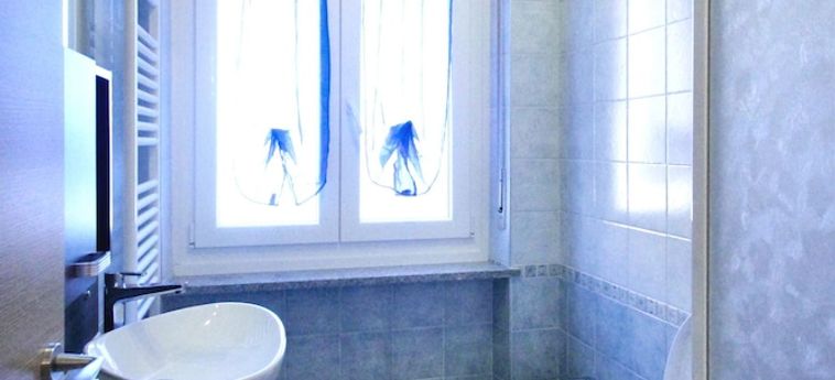 Hotel B&Amp;B Il Rosso E Il Blu Cuneo: Foto 