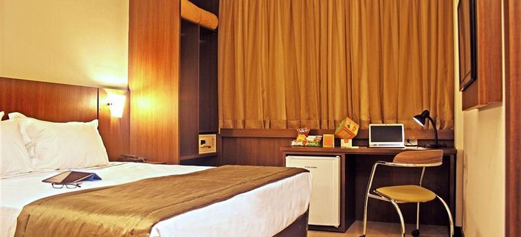 Slim Hotel Curitiba Av Das Torres Curitiba: Foto 