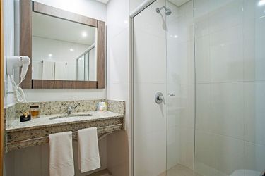 Slim Hotel Curitiba Av Das Torres Curitiba: Photo 