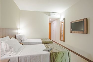 Slim Hotel Curitiba Av Das Torres Curitiba: Photo 