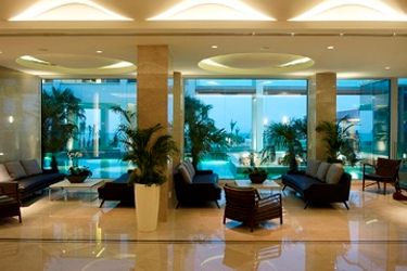 Sunrise Pearl Hotel & Spa:  CYPRUS
