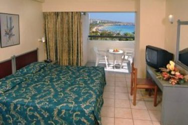 Hotel Nelia Beach:  CYPRUS