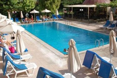 Jasmine Hotel Apts:  CYPRUS