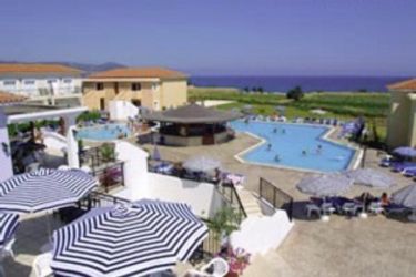Hotel Akamanthea Holiday Village:  CYPRUS