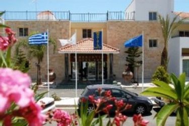 M. Moniatis Hotel:  CYPRUS