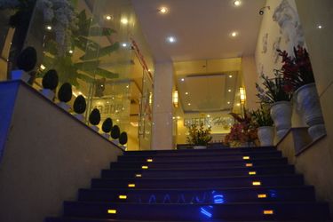 Queen Hotel Da Nang:  DA NANG
