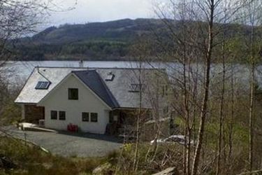 Loch Awe House Bed And Breakfast:  DALMALLY